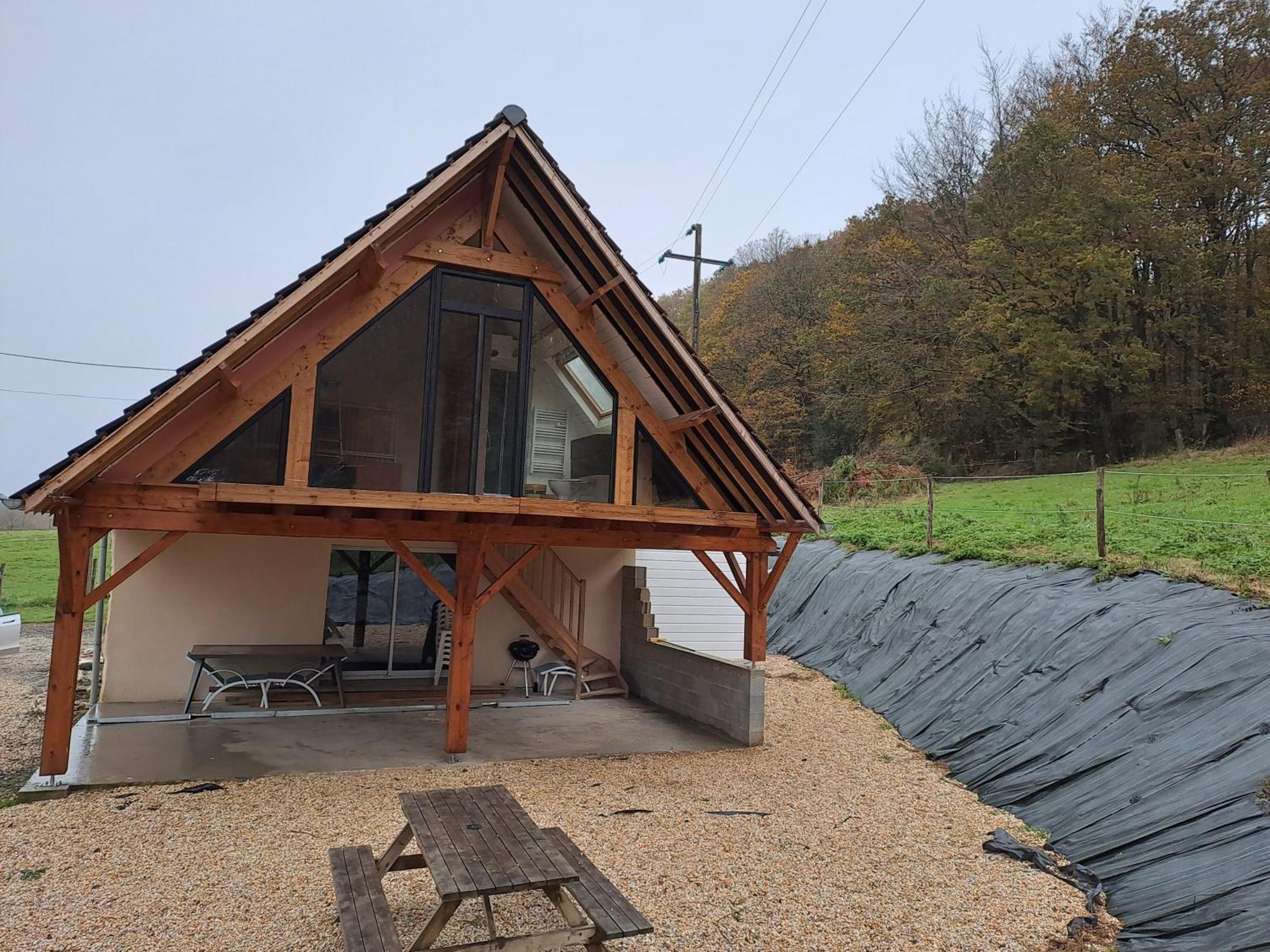 Gîte en lisière de forêt andaine Perrou Exterior foto