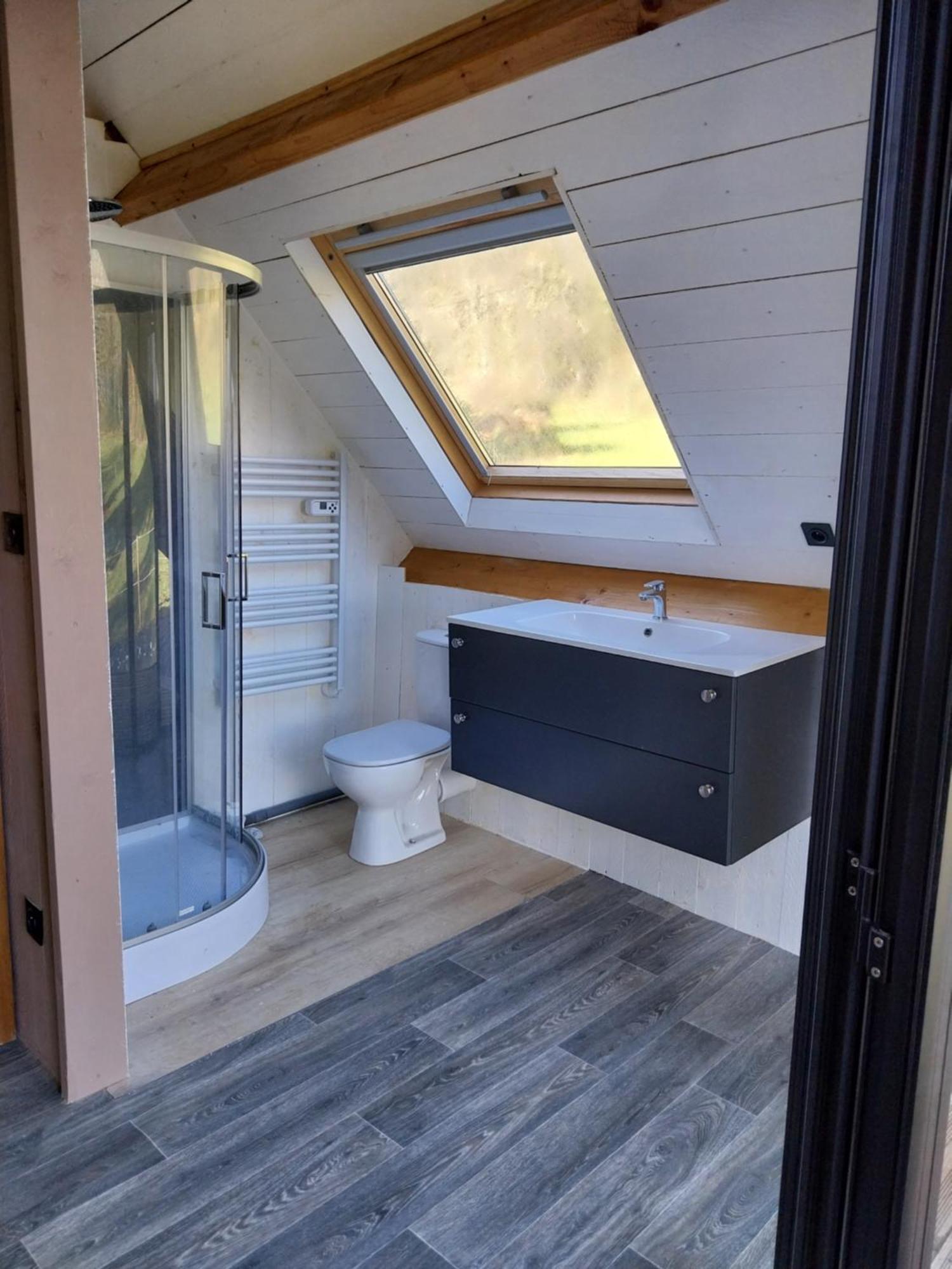 Gîte en lisière de forêt andaine Perrou Exterior foto